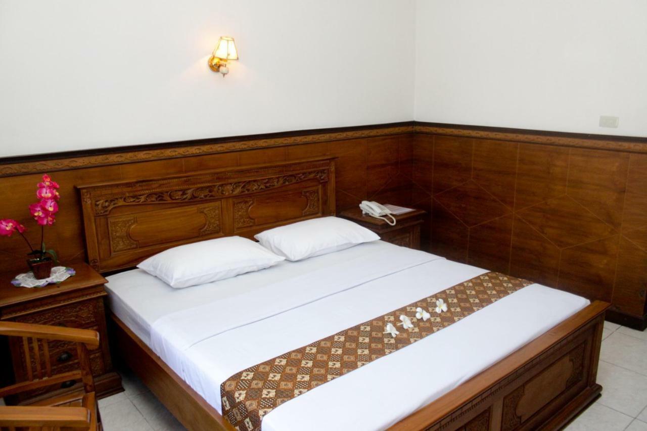 Hotel Wiwi Perkasa 2 Indramayu Екстер'єр фото