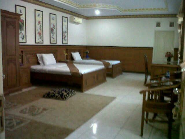 Hotel Wiwi Perkasa 2 Indramayu Екстер'єр фото