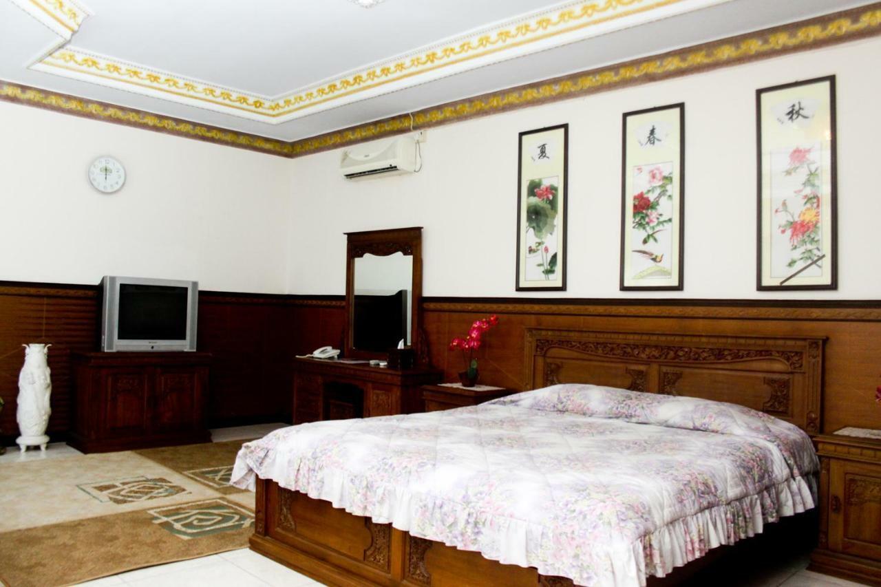 Hotel Wiwi Perkasa 2 Indramayu Екстер'єр фото