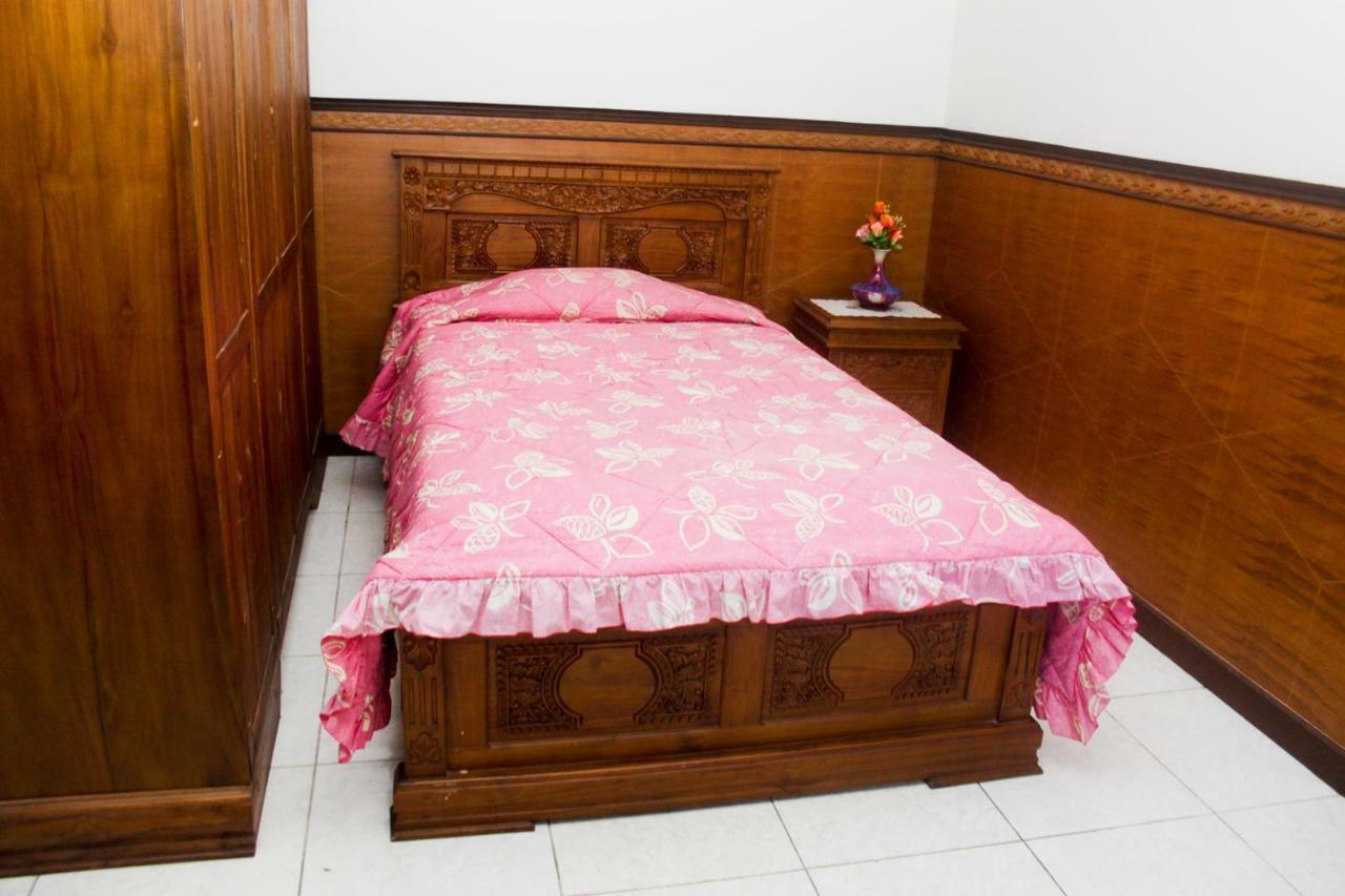 Hotel Wiwi Perkasa 2 Indramayu Екстер'єр фото